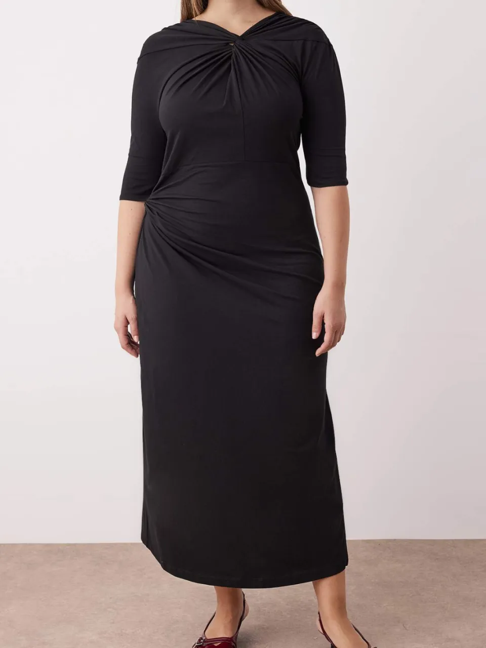 Trendyol Curve Dames Zwart Effen Maxi Kort Casual Recht Grote maten Jurk, foto 2