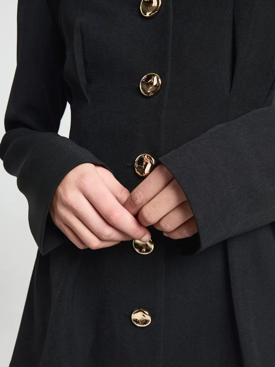 boohoo Dames Lange Mouwen Kraagloze Getailleerde Mini Jurk zwart, foto 4