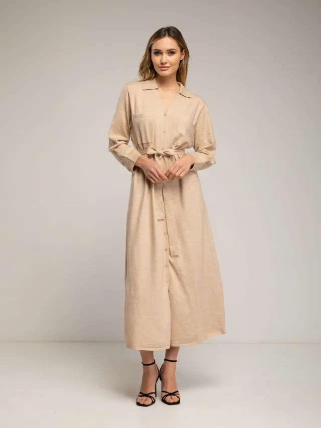 Tantra Lange gebreide doorknoopjurk met borstzakken en een riem Beige
