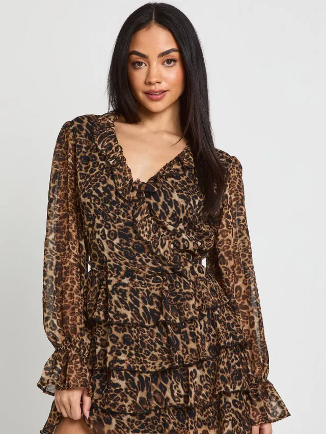 boohoo Dames Chiffon Mini Jurk met Ruffle Details en Luipaardprint, foto 3