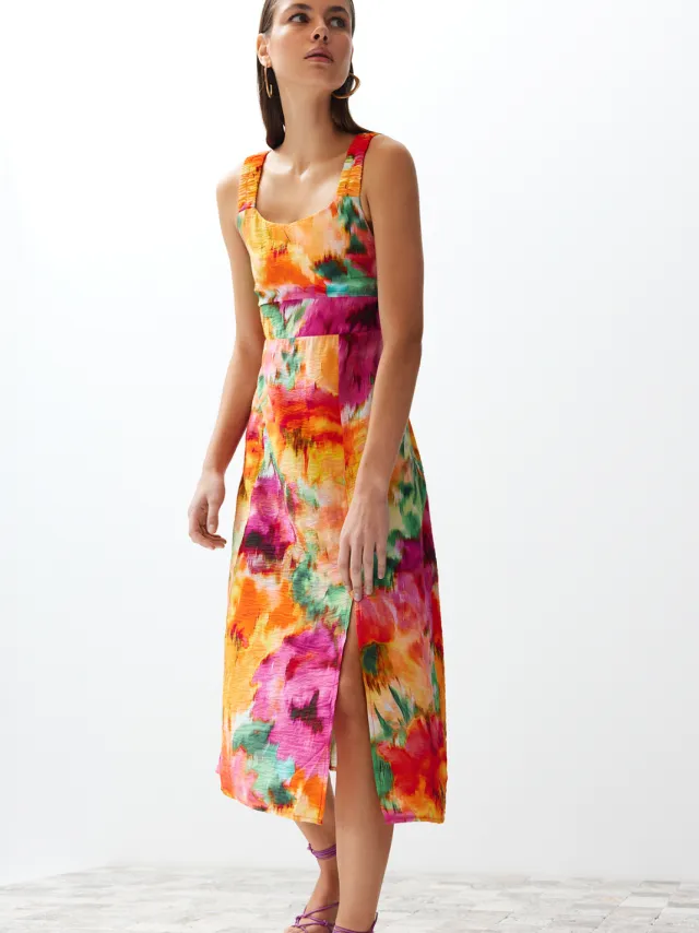 Trendyol TRENDYOLMİLLA Dames Meerkleurig Bloemen Midi Mouwloos Casual A-lijn Jurken Veelkleurig