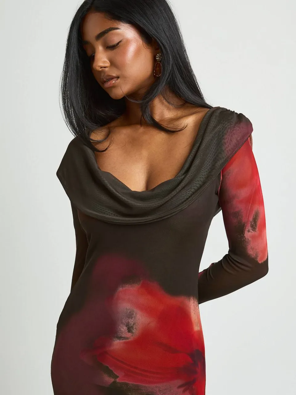 boohoo Dames Gebloemde Mesh Wijde Waterval Maxi Jurk zwart, foto 4