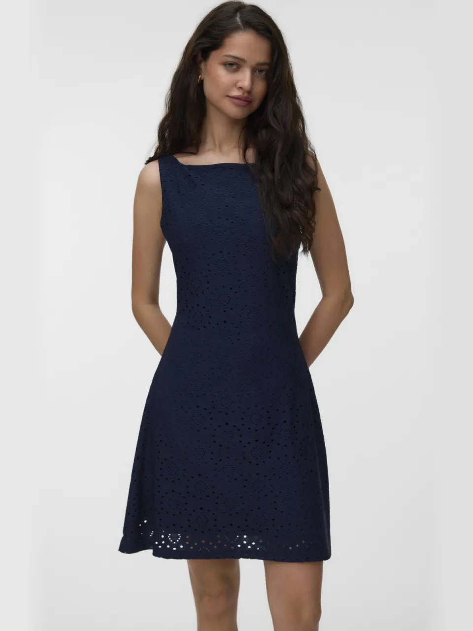 Vero Moda korte jurk broderie marineblauw