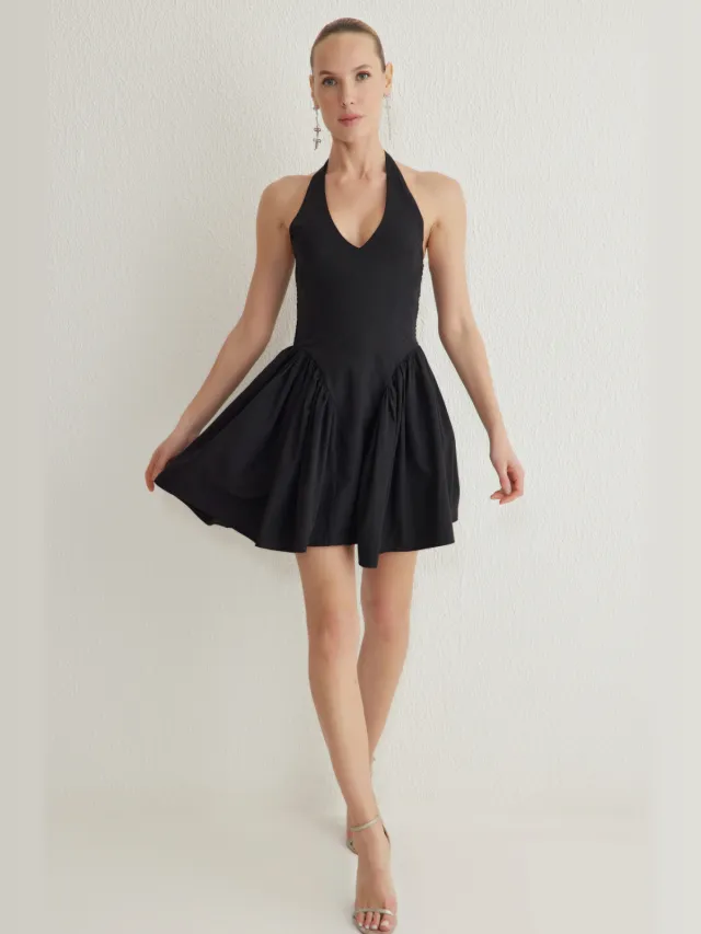 Trendyol TRENDYOLMİLLA Dames Zwart Effen Kort / Mini Mouwloos Stijlvol/Avond Skater Jurken