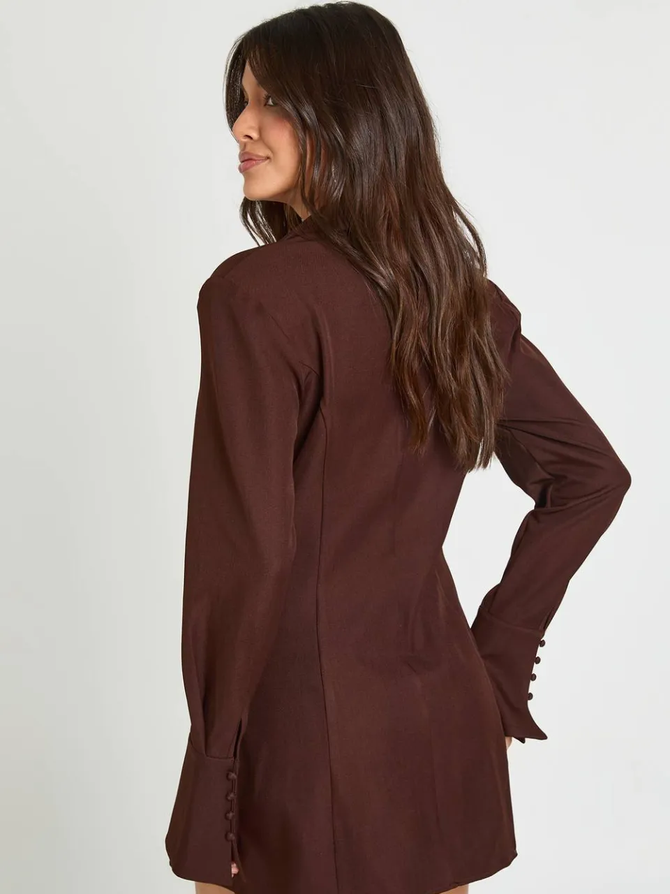 boohoo Dames Gestructureerde Blousejurk Met Knoopsluiting En Getailleerde Taille chocoladebruin, foto 3