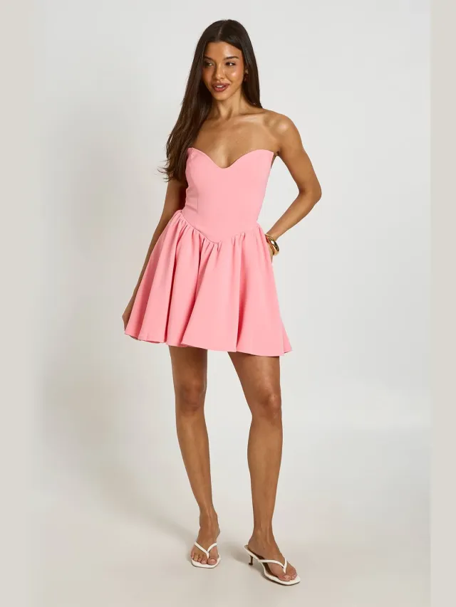 boohoo Dames Mini Jurk Met Hartvormige Halslijn En Open Rug Roze