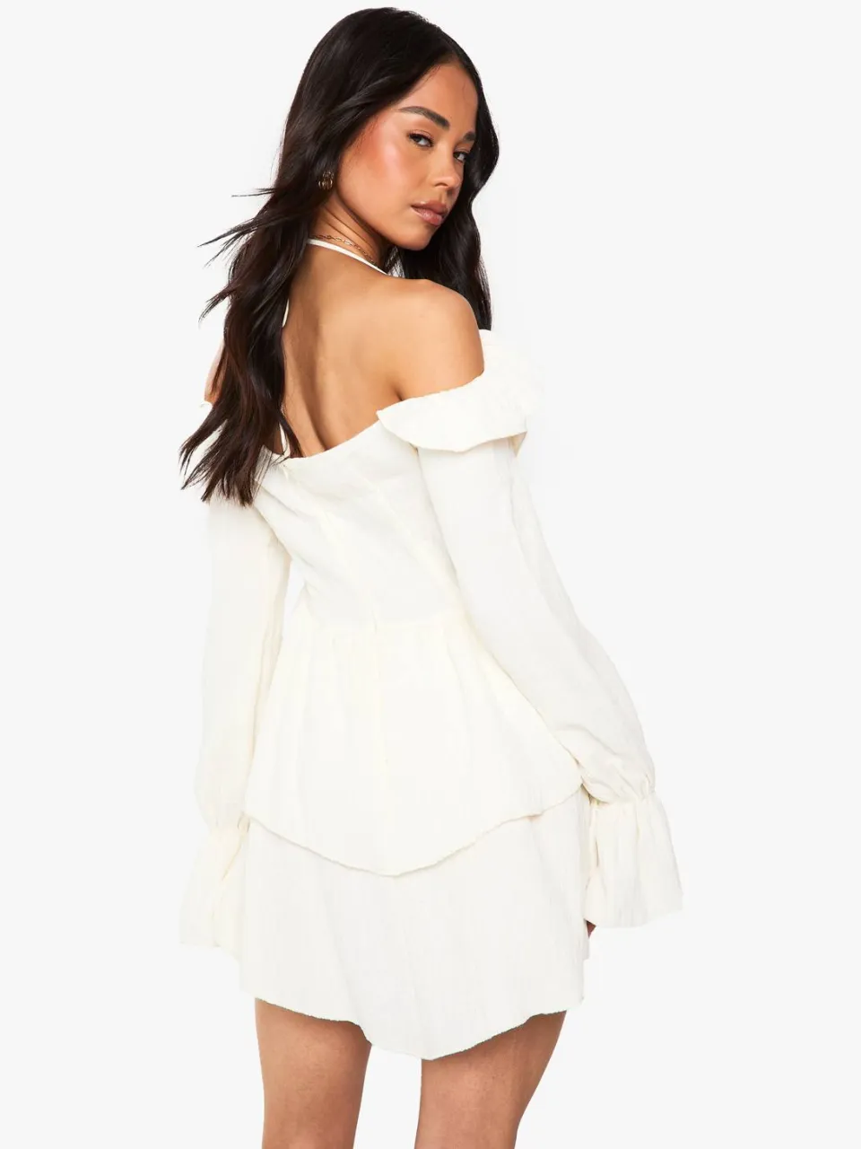 boohoo Dames Crinkle Ruffle Laagjes Mini Jurk crème, foto 2