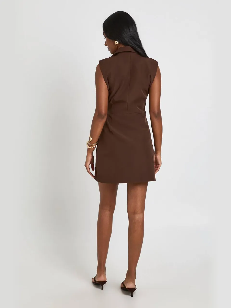 boohoo Dames Mouwloze Blazerjurk Met Schoudervulling En Gespsluiting chocoladebruin, foto 2