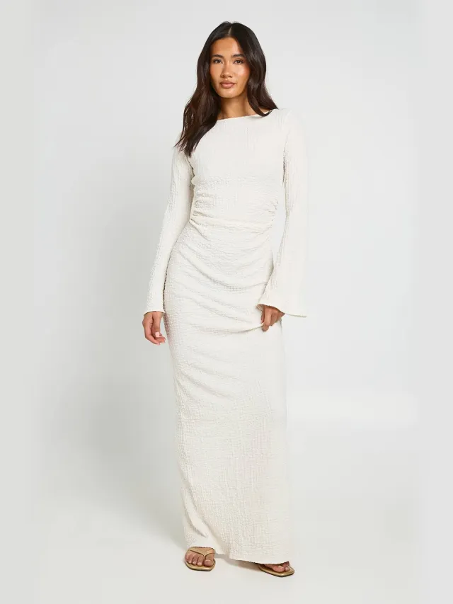 boohoo Dames Getextureerde Maxi-jurk Met Open Rug En Uitlopende Mouwen Ivoor
