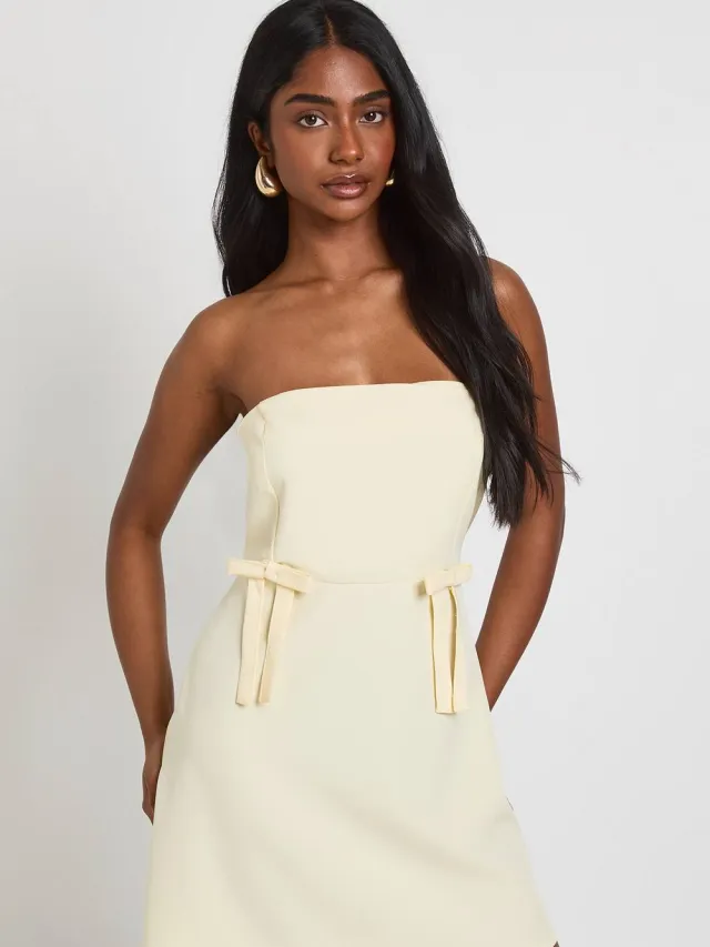 boohoo Dames Geweven Bandeau Mini Jurk Met Strikdetail Citroen