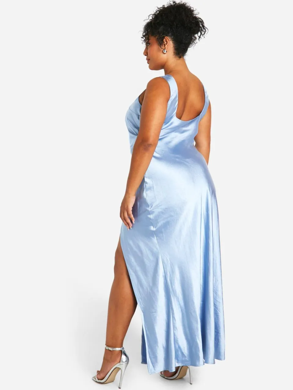 boohoo Dames Plus Bridesmaid Satijn Vierkante Hals Maxi Jurk blauw, foto 2