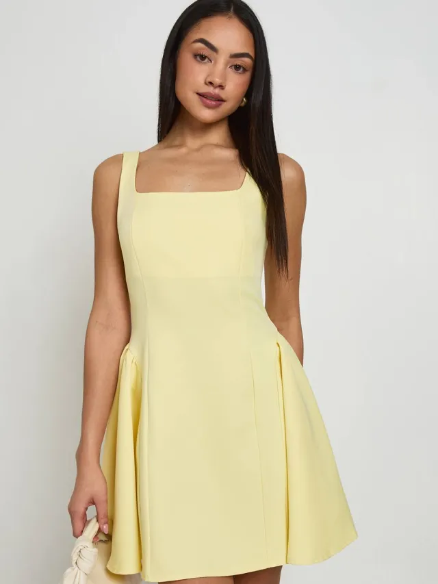 boohoo Dames Mini-jurk Met Vierkante Hals En Wijde Rok Citroen