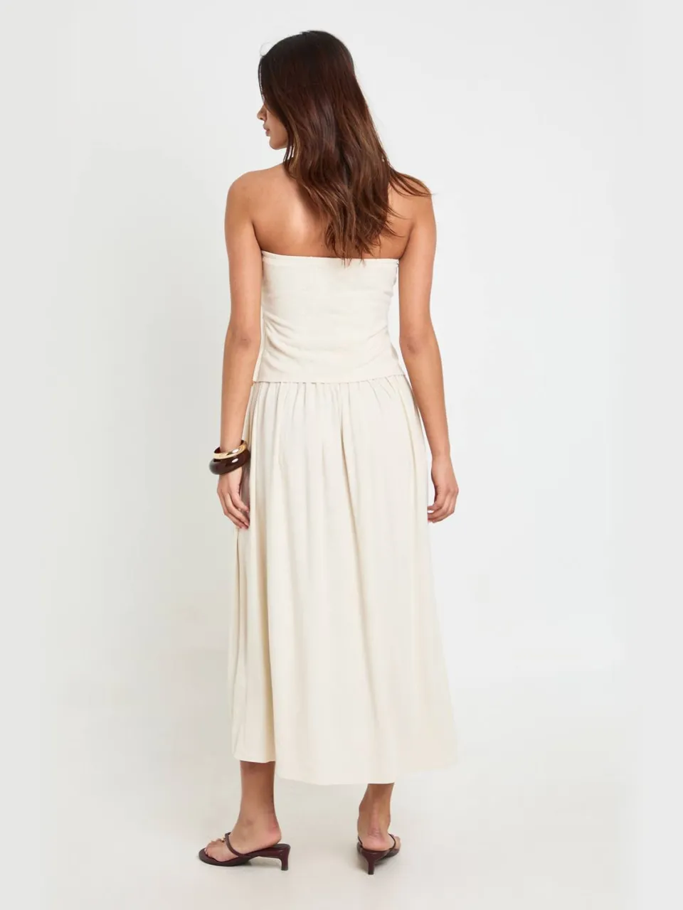 boohoo Dames Premium Linnen Bandeau Midaxi Jurk neutral, foto 2