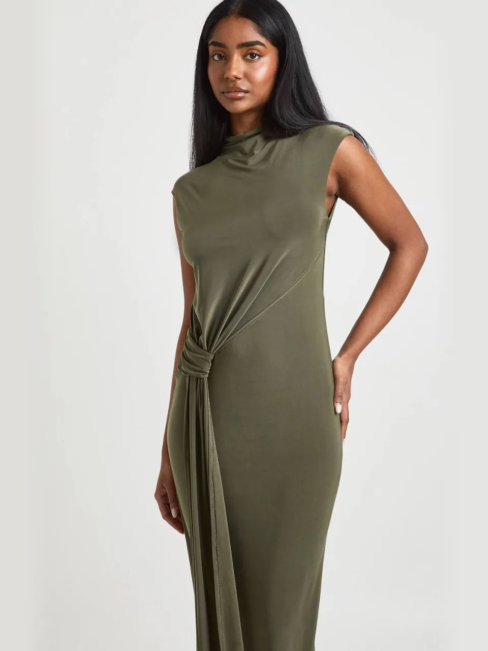 boohoo Dames Dubbele Laag Slinky Zijwrap Detail Maxi Jurk olijf, foto 2