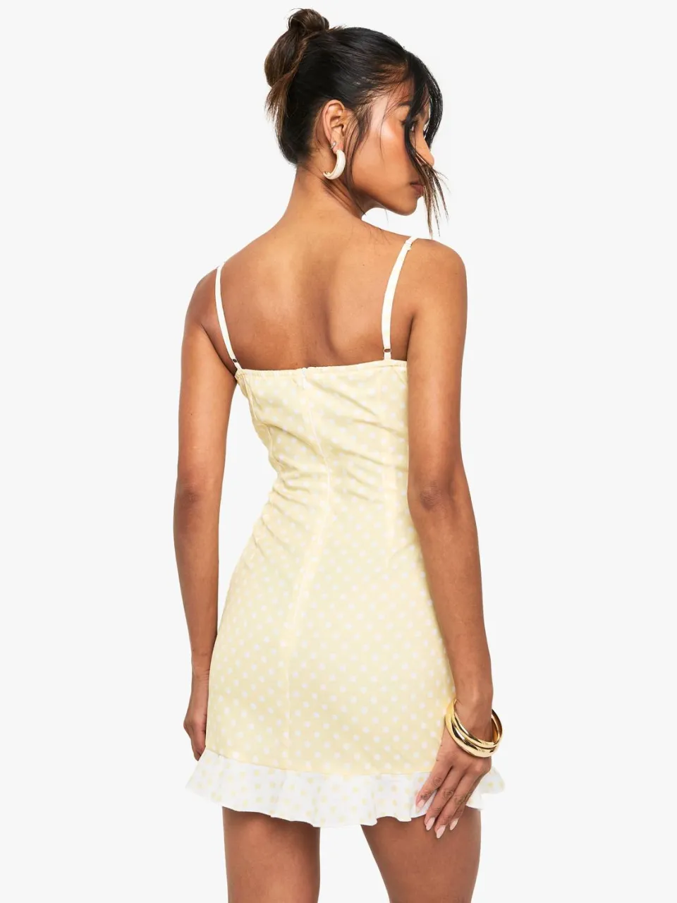 boohoo Dames Contrast Polka Dot Mini Jurk citroen, foto 3