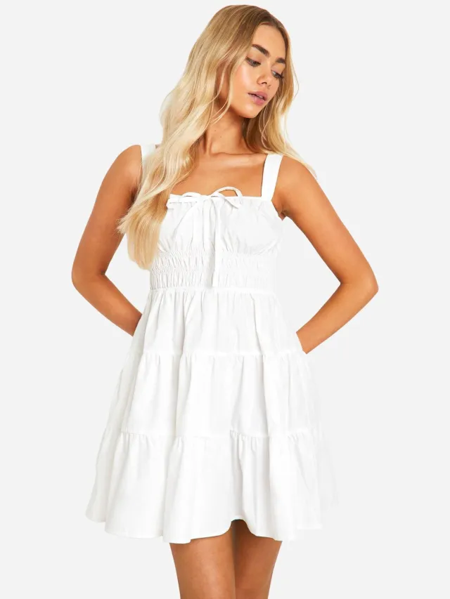 boohoo Dames Tiered Smock Mini Dress Wit