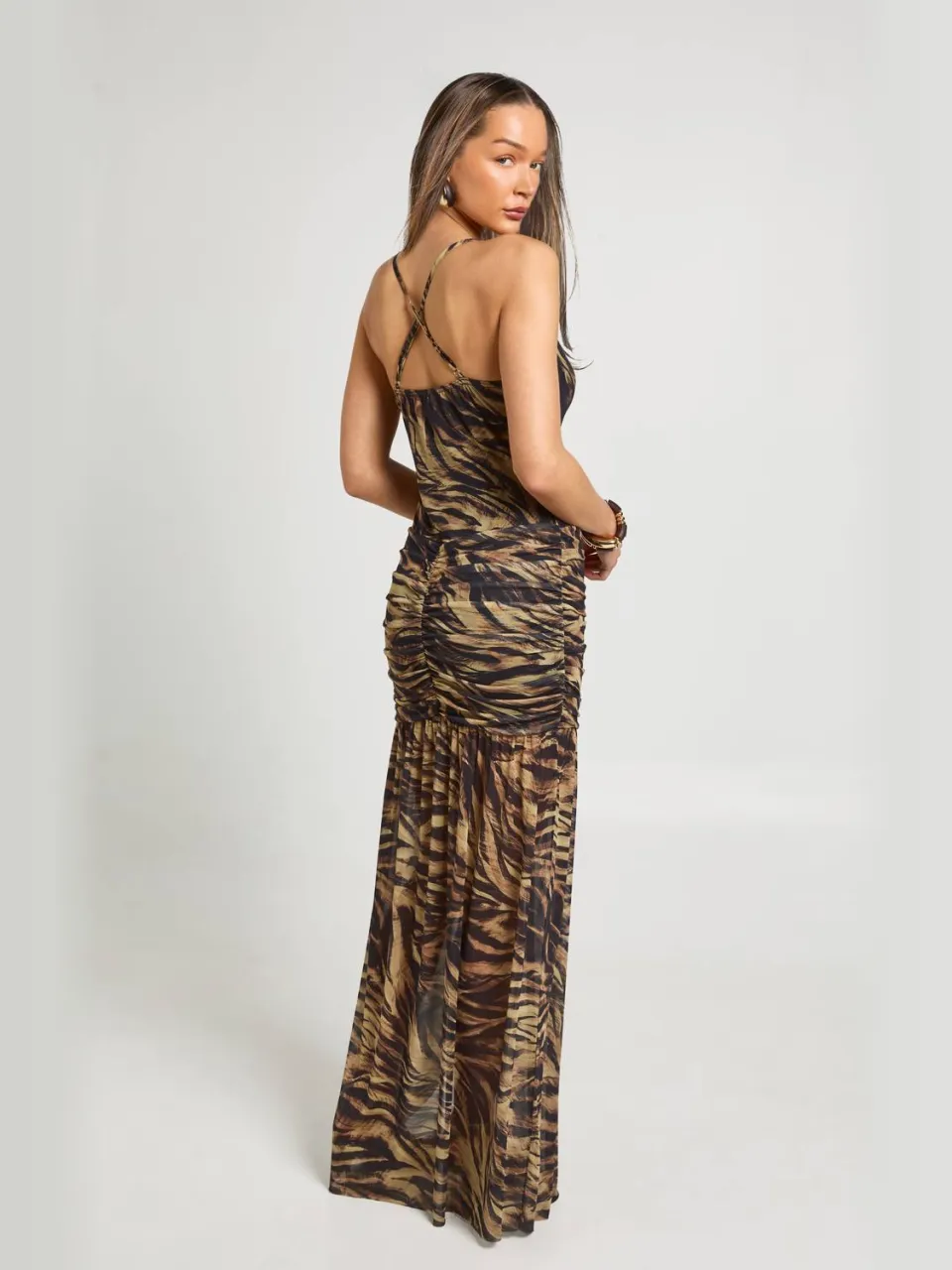 boohoo Dames Maxi Jurk Met Zebraprint Mesh, Gekruiste Bandjes Op De Rug En Uitlopende Zoom steen, foto 2