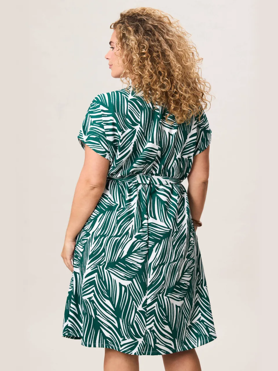 Miss Etam Plus zomerjurk met ceintuur en print - groen, foto 5