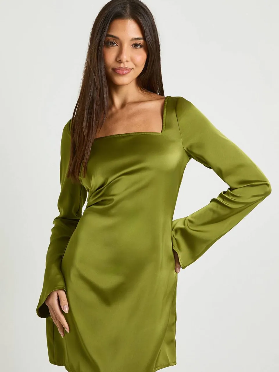 boohoo Dames Vierkante hals satijnen shiftjurk olijf, foto 3