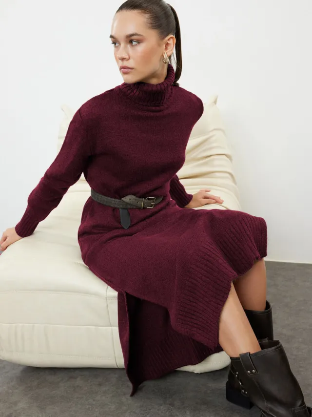 Trendyol TRENDYOLMİLLA Dames Bordeaux Effen Midi Lang Casual Recht Jurken Bordeauxrood