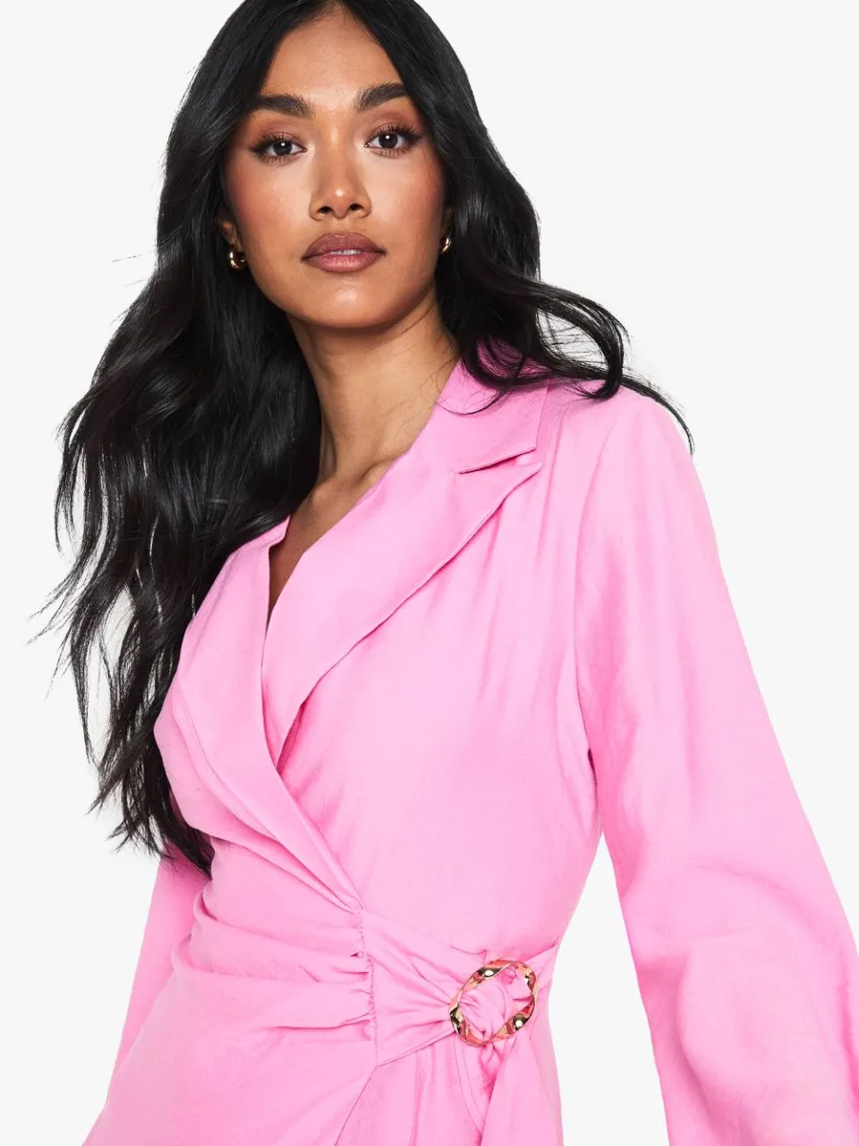 boohoo Dames Linnenlook gespelde detail, gebonden taille, getailleerde blazerjurk roze, foto 4