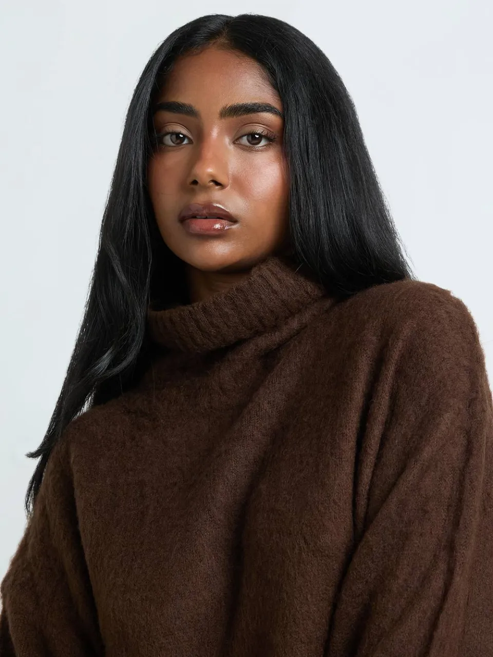 boohoo Dames Super Zachte Geborstelde Gebreide Col Mini Jurk chocoladebruin, foto 4