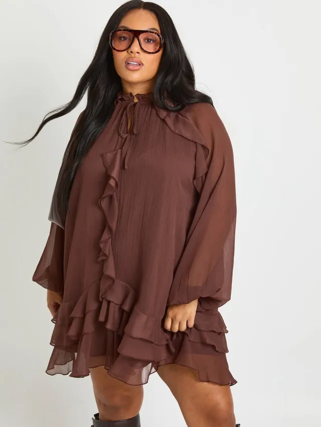 boohoo Dames Plus Chiffon Volant Smockjurk Chocoladebruin
