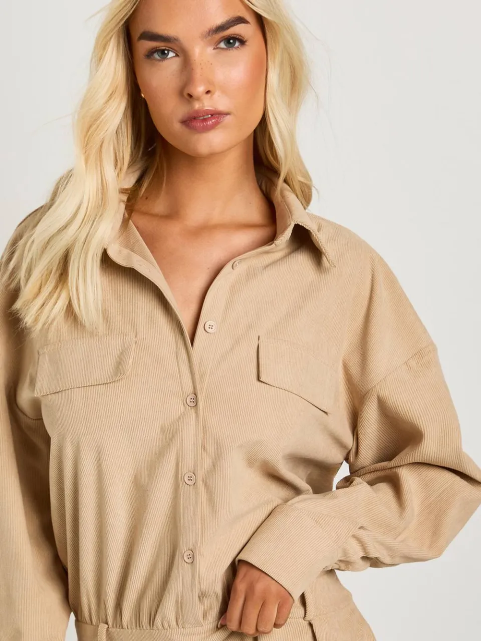 boohoo Dames Cord Blouson Shirt Mini-jurk steen, foto 4