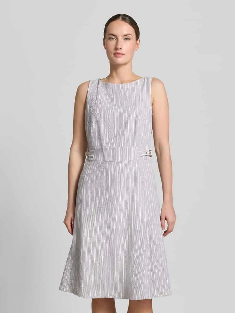 Christian Berg Woman Selection Knielange jurk van seersucker met strepen en lurex ecru, foto 4