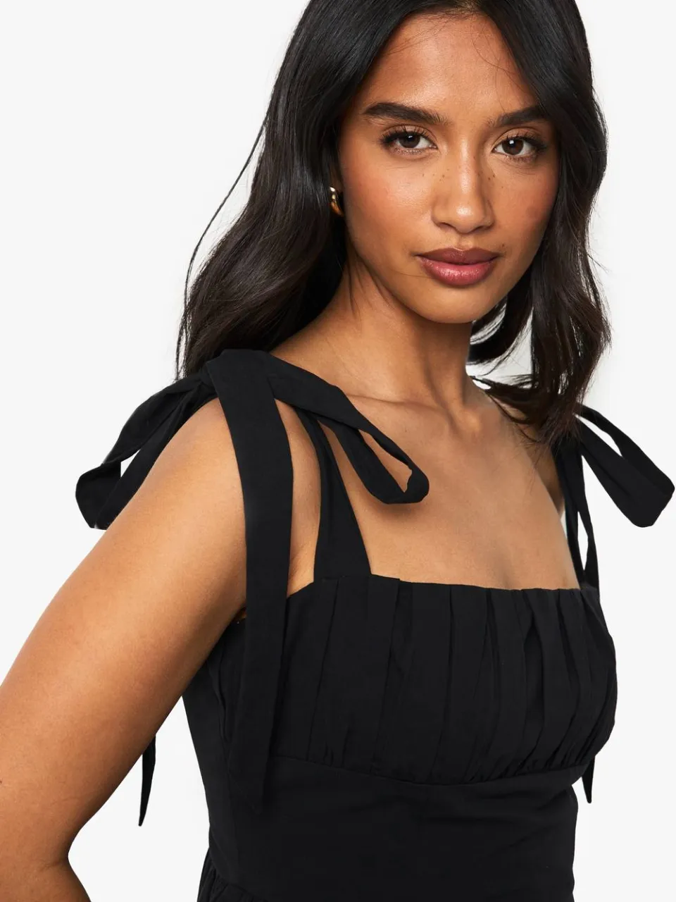 boohoo Dames Petite Tie Shoulder Milkmaid Skaterjurk zwart, foto 3
