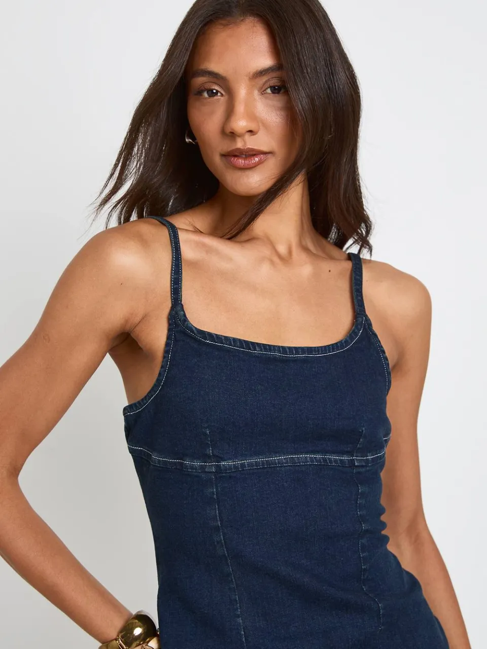 boohoo Dames Lange Denim Mini-jurk Met Bandjes, foto 4