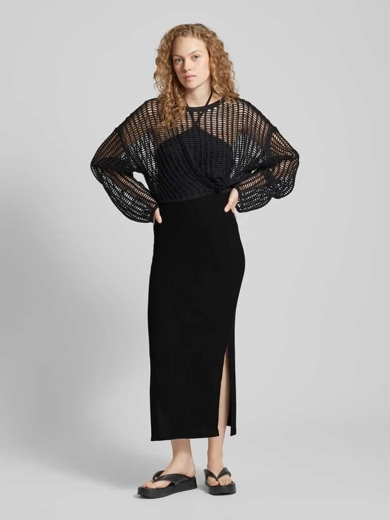 Pieces Knielange jurk met halter, model 'ALICIA' zwart, foto 3