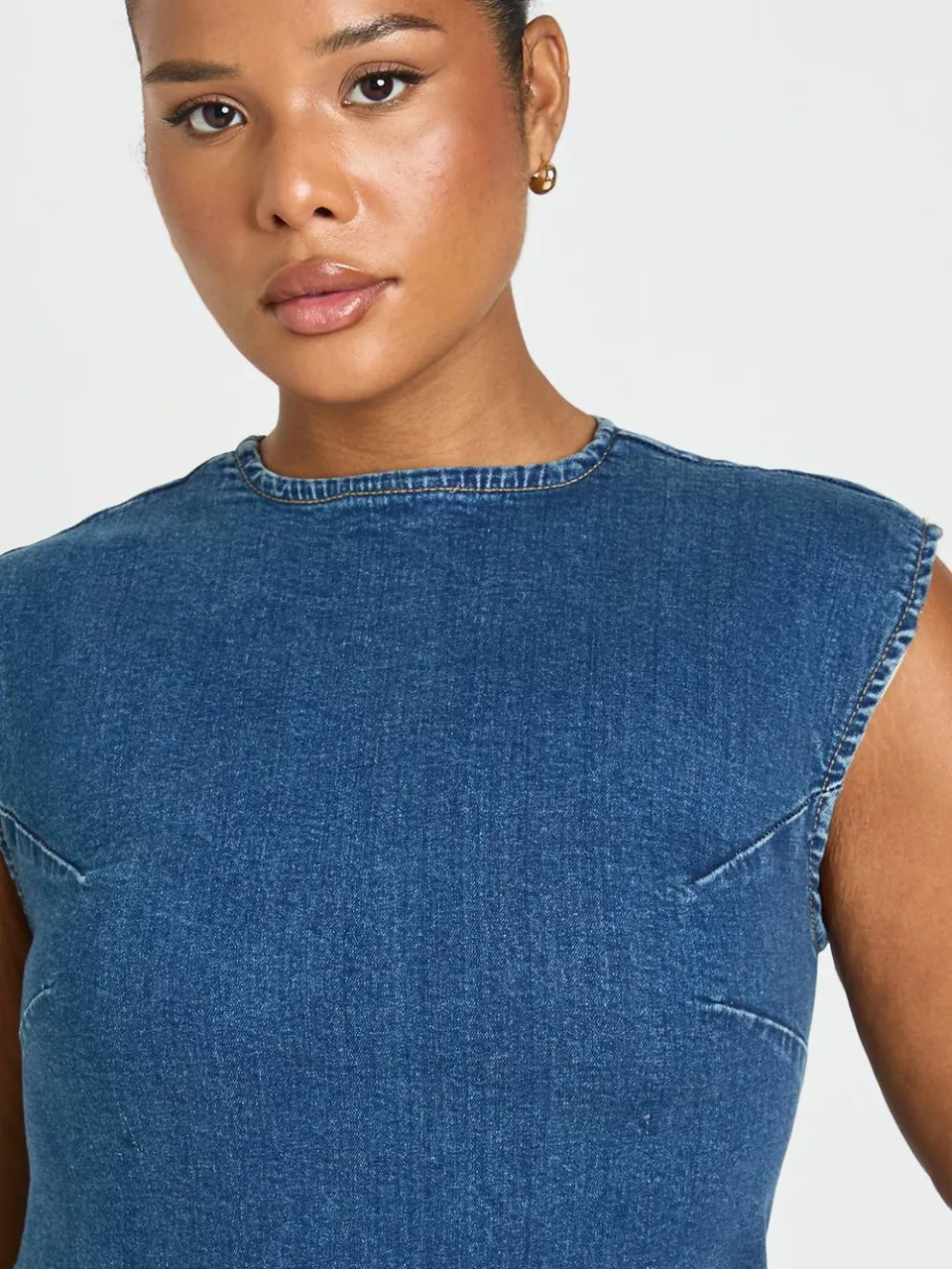 boohoo Dames Plus Basic Denim Rechte Jurk, foto 4