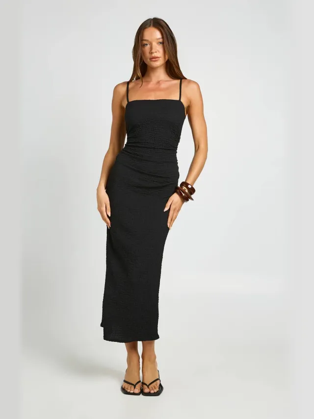 boohoo Dames Getextureerde Midaxi Jurk Met Geplooid Detail Op De Taille Zwart