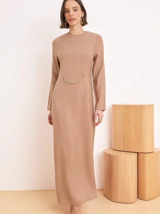 Turkishsouq Bruine platte maxi-jurk voor dames, lange casual/dagelijkse A-lijn jurk met hijab Beige