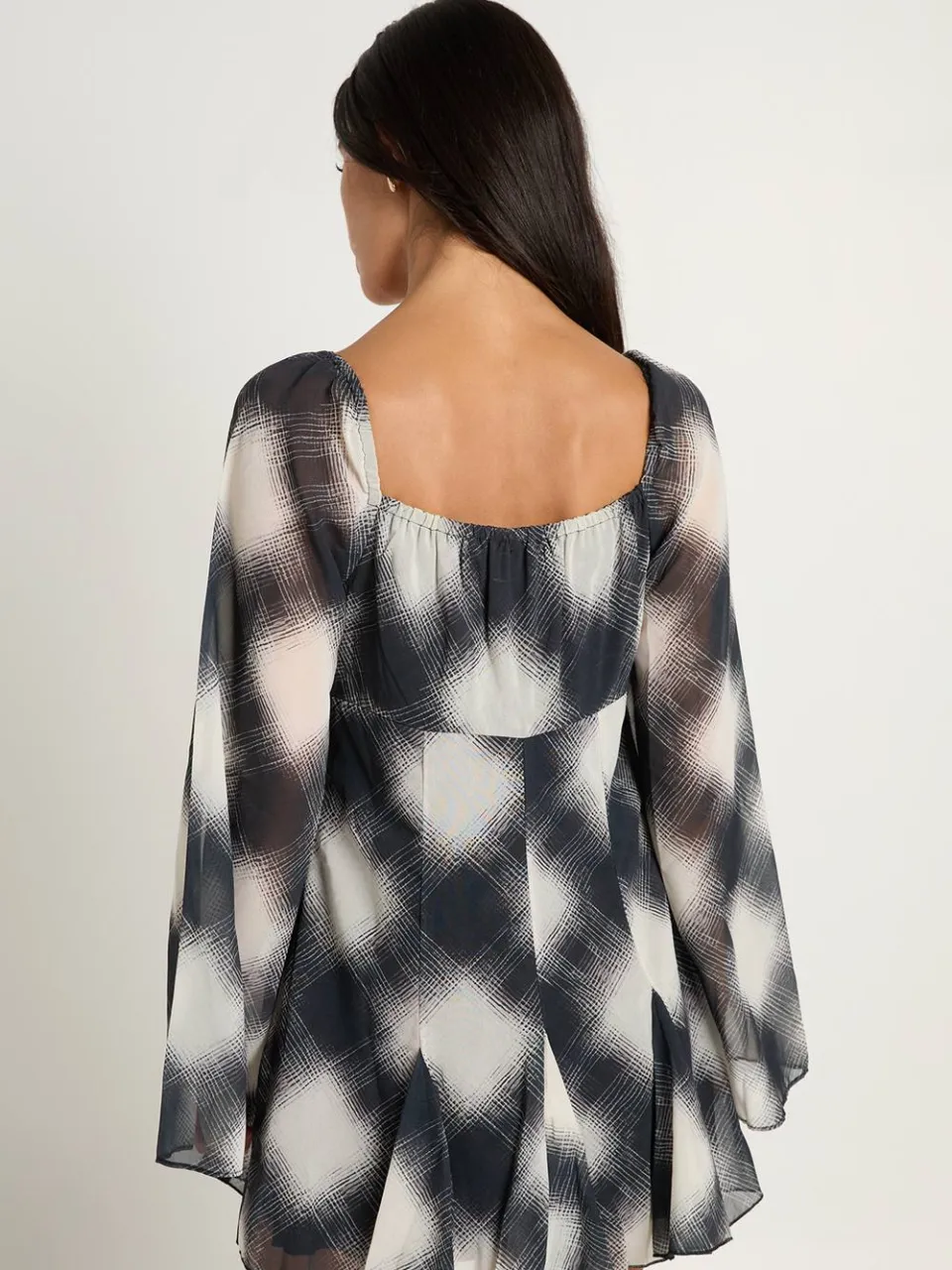 boohoo Dames Bekijk Chiffon Godet Mini-jurk marineblauw, foto 3