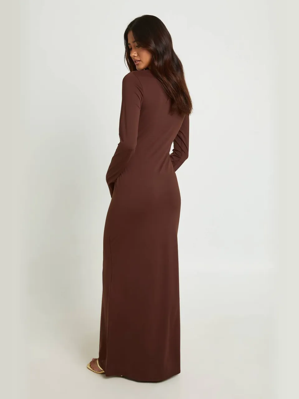 boohoo Dames Basic Superzachte Maxi Jurk Met Lange Mouwen chocoladebruin, foto 3