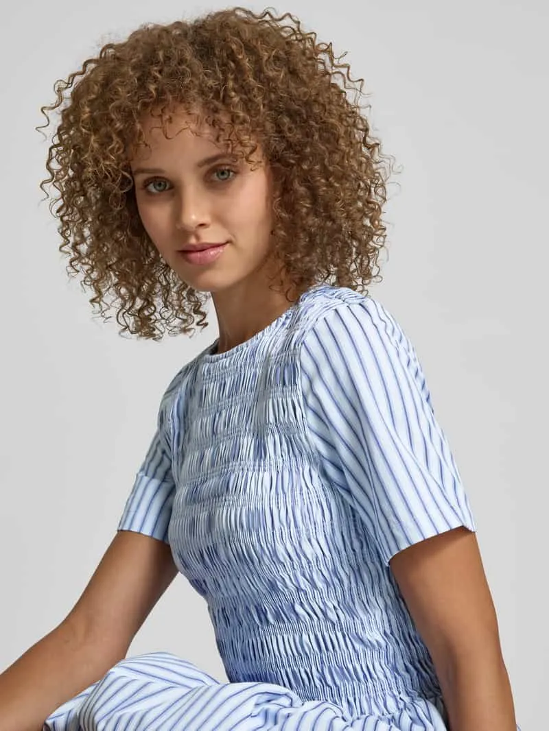 Amy Lynn Cocktailjurk met smokdetails, model 'Eleonor' blauw, foto 4