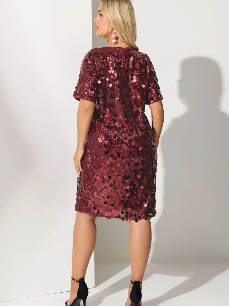 Yours London Burgundy Red Sequin Tshirtjurk, foto 3
