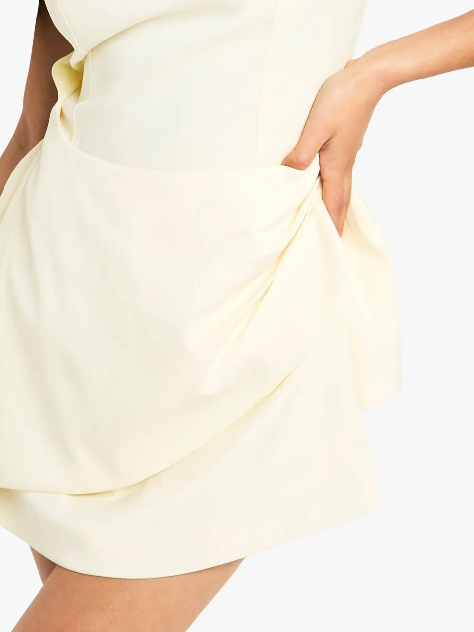 boohoo Dames Petite Op Maat Gemaakte Cowl Detail Wikkel Minijurk ivoor, foto 4