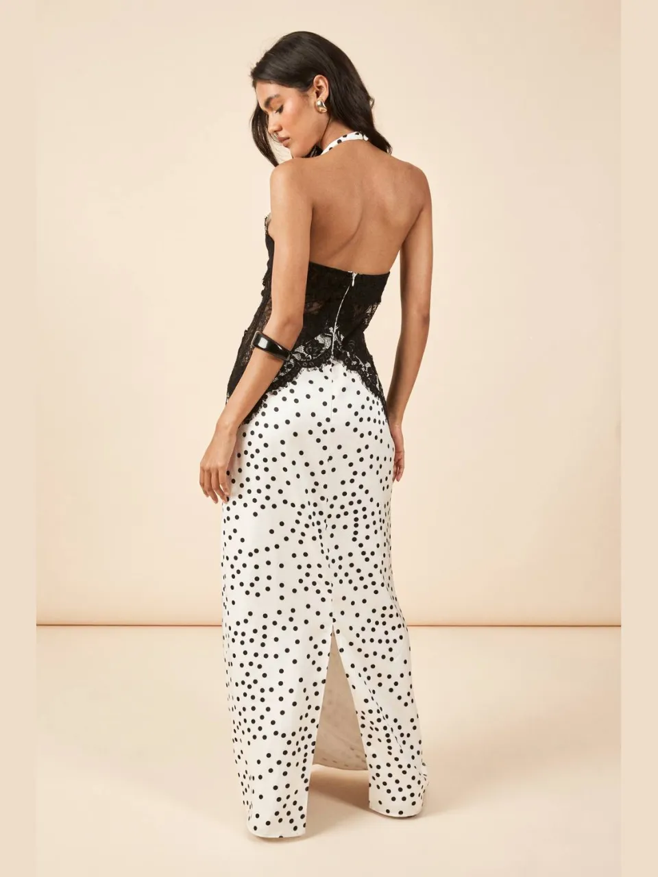 boohoo Dames Polkadot Satijn & Kant Contour Paneel Maxi Jurk ivoor, foto 2