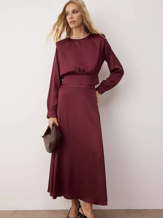 Trendyol Modest Dames Paars Effen Maxi Lang Casual Skater Modest Avond Jurken Rood