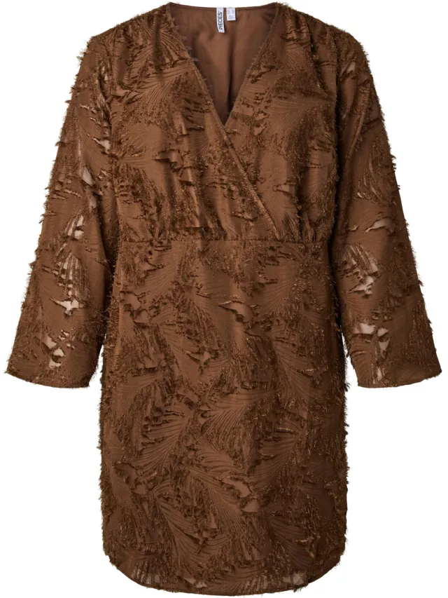 Pieces Curve Plus Size korte wikkeljurk - bruin