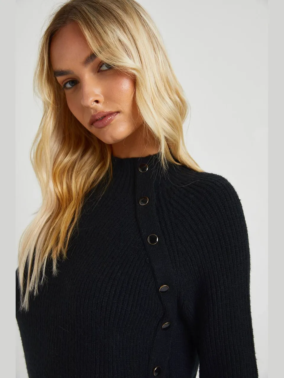 boohoo Dames Knopdetail Gebreide Mini Jurk zwart, foto 4