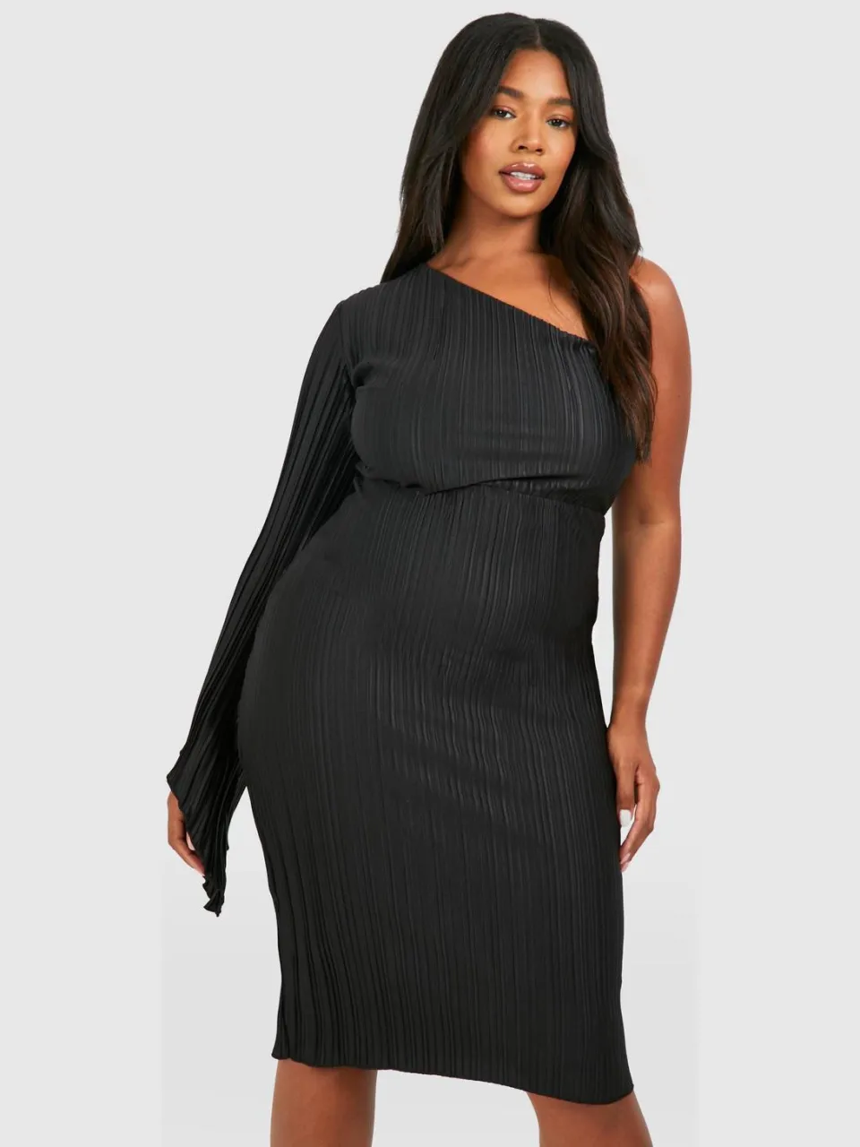 boohoo Dames Plus Wide Plisse Cape-mouw Detail Midi Jurk zwart, foto 3