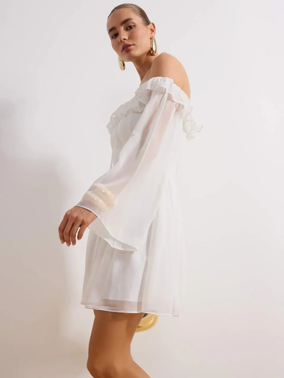 Trendyol TRENDYOLMİLLA Dames Ecru Effen Kort / Mini Lang Gala Skater Jurken, foto 2