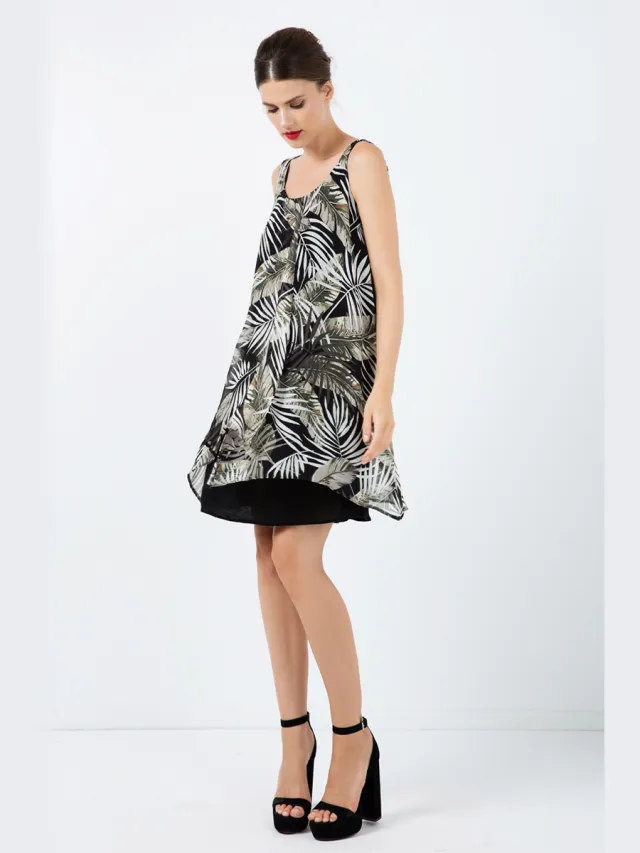 Conquista Mouwloze print chiffon jurk met lagen Zwart