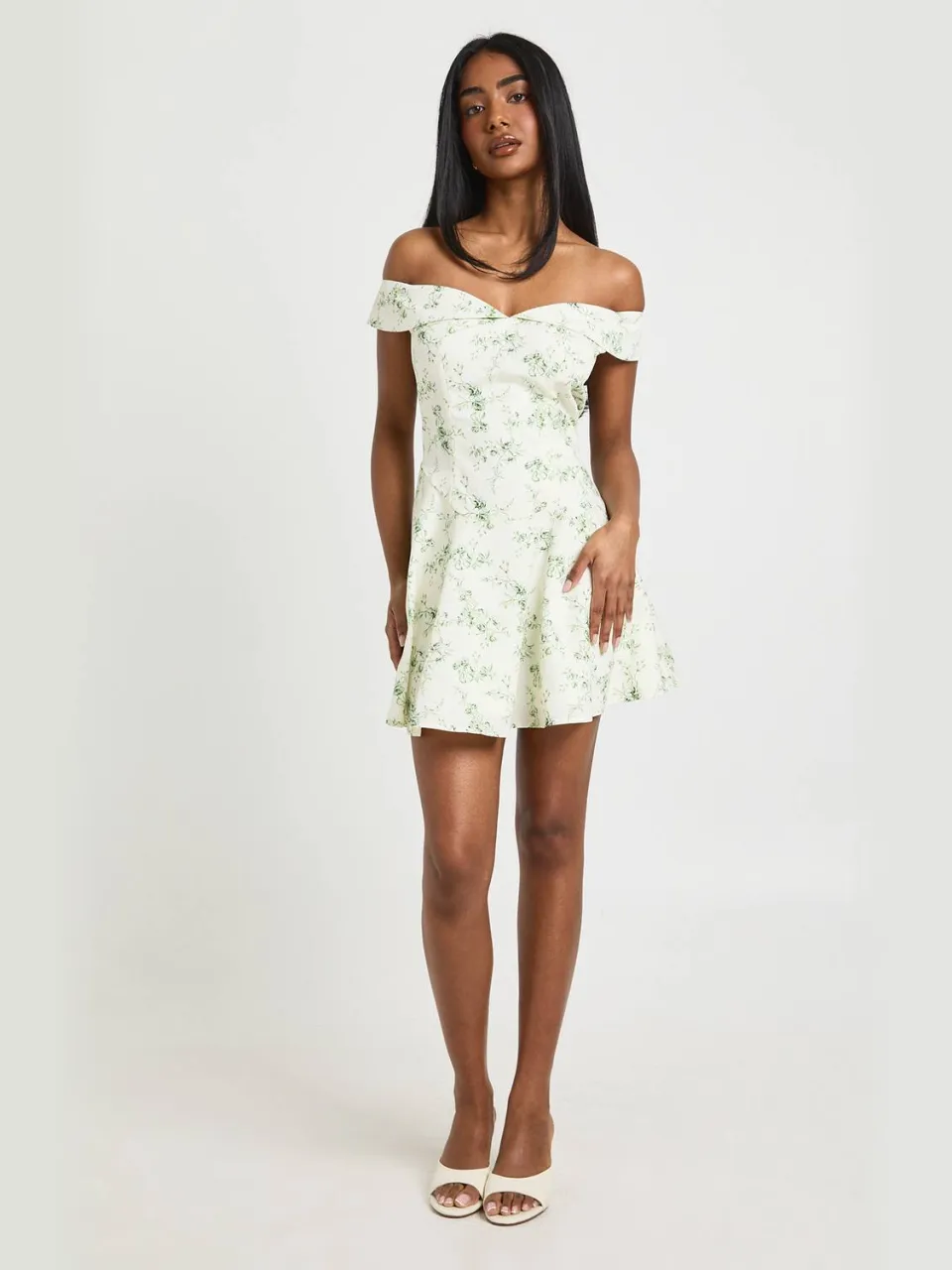 boohoo Dames Floral Print Bardot Skater Mini Dress groente, foto 3