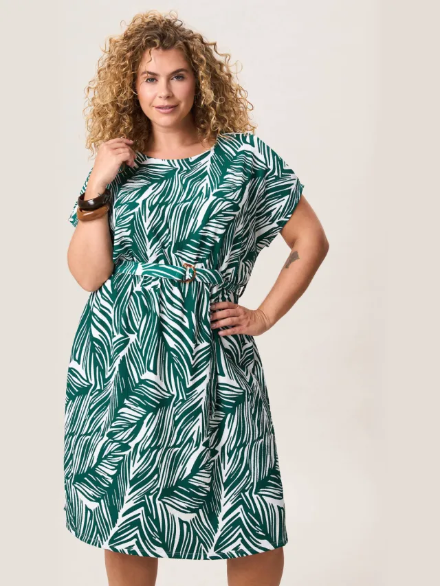 Miss Etam Plus zomerjurk met ceintuur en print - groen Groen/wit