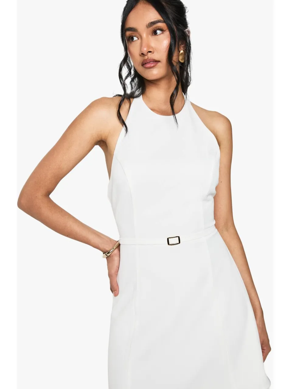 boohoo Dames Op maat gemaakte mini-jurk met gespdetail en halterneck wit, foto 4